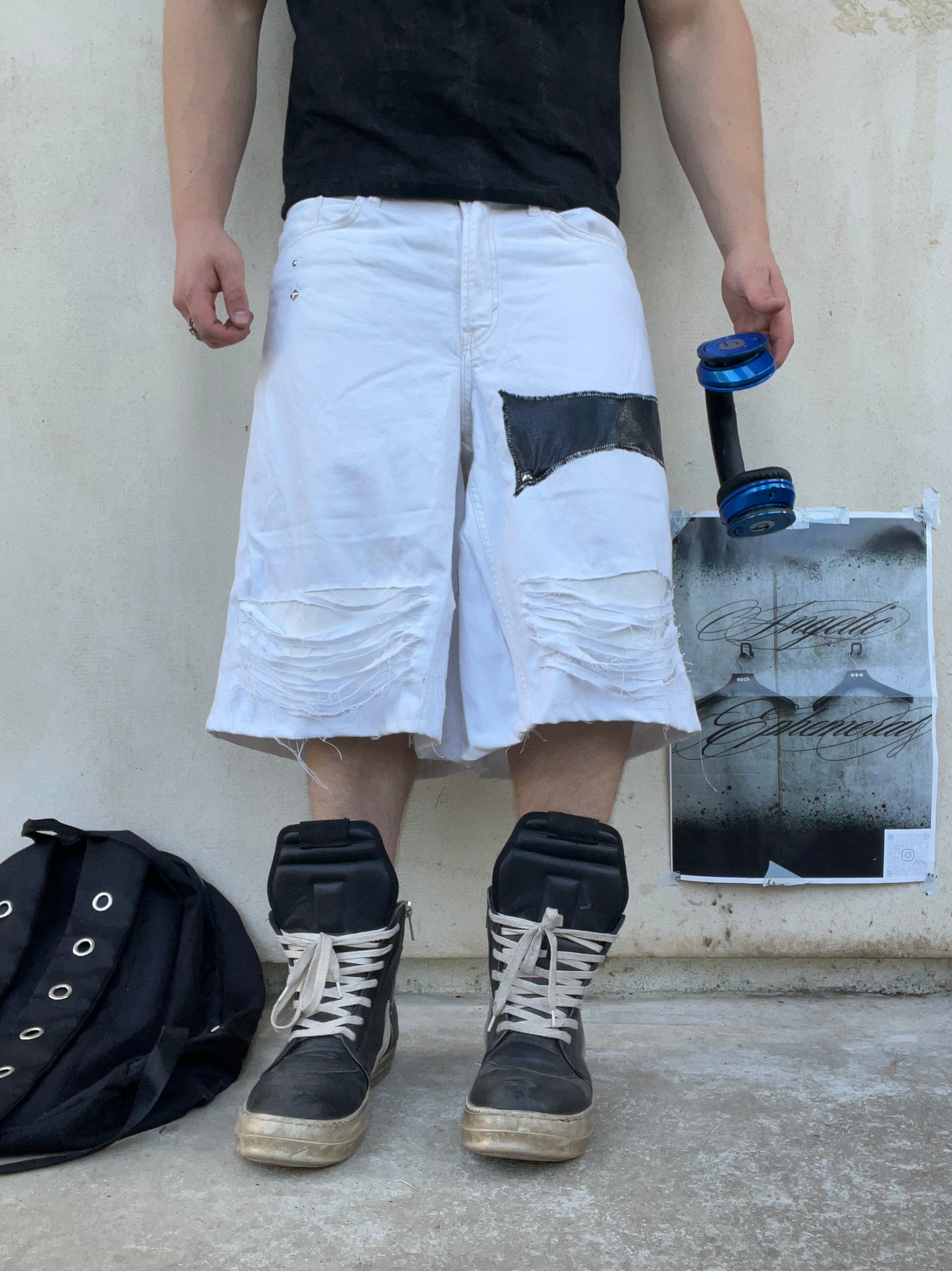 White Distress jorts SS/26