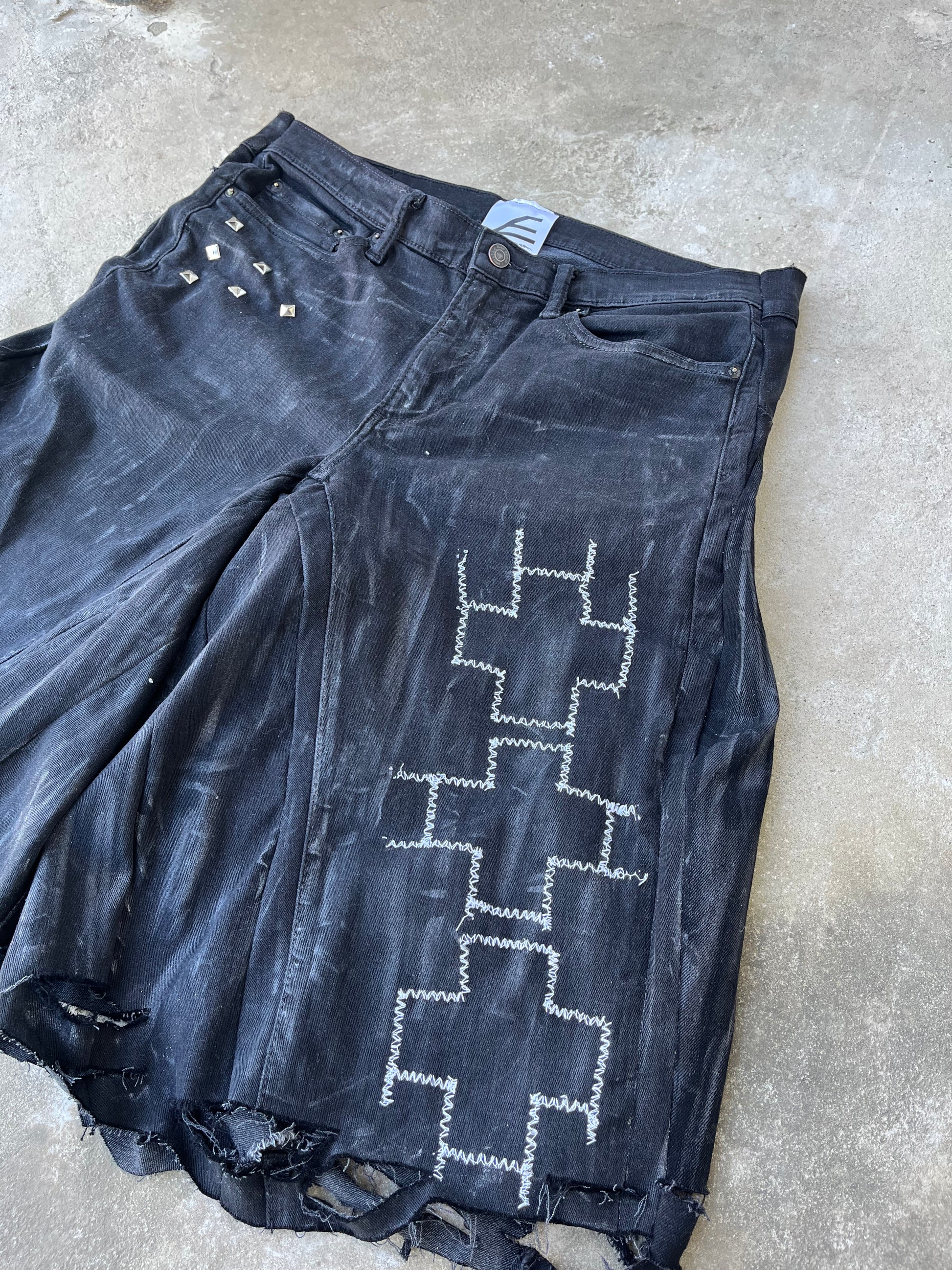 Wax +++ Black jorts ss/26