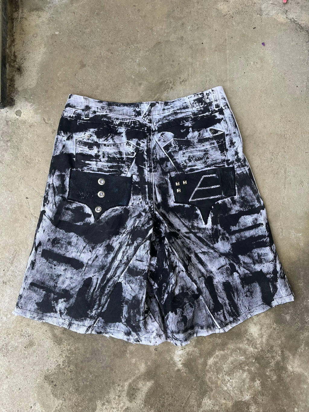 S/S 25 PrintedDenimJorts (White)