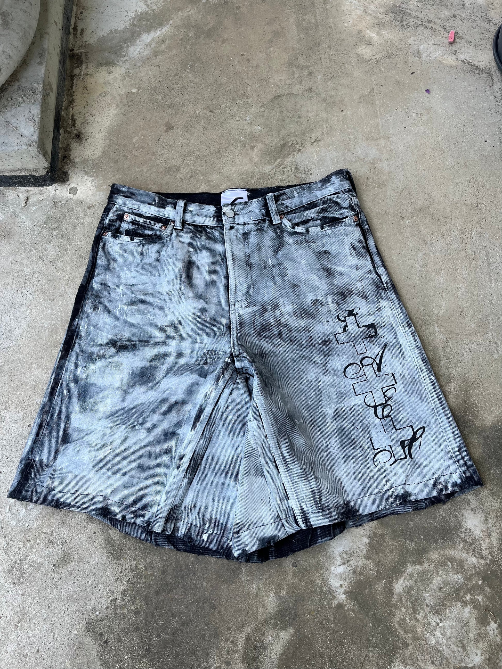 S/S 25 PrintedDenimJorts (Black&White)