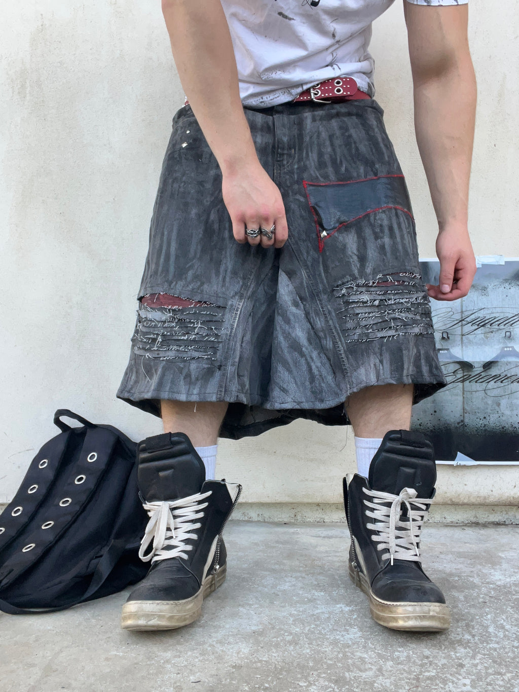 Wax red Distress jorts SS/26
