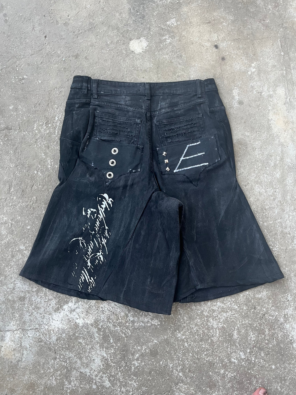 Wax Black Star jorts SS/26